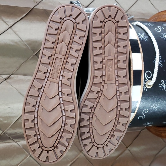 NWT- White Mountain Waterproof ‘Tivia’ Lace Up Back Boots - Picture 6 of 9